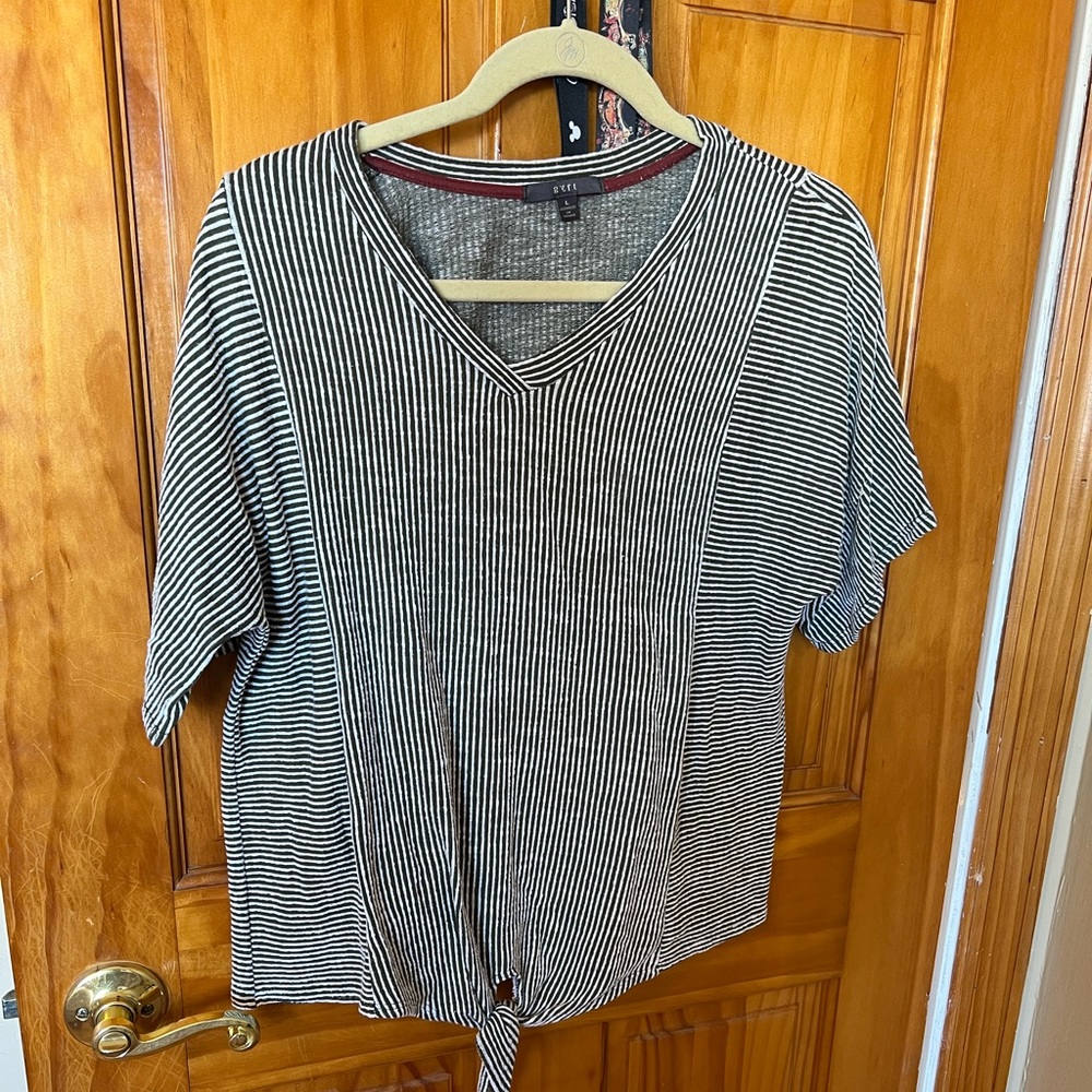 Womens Short Sleeve GYFT T-Shirt Size Large